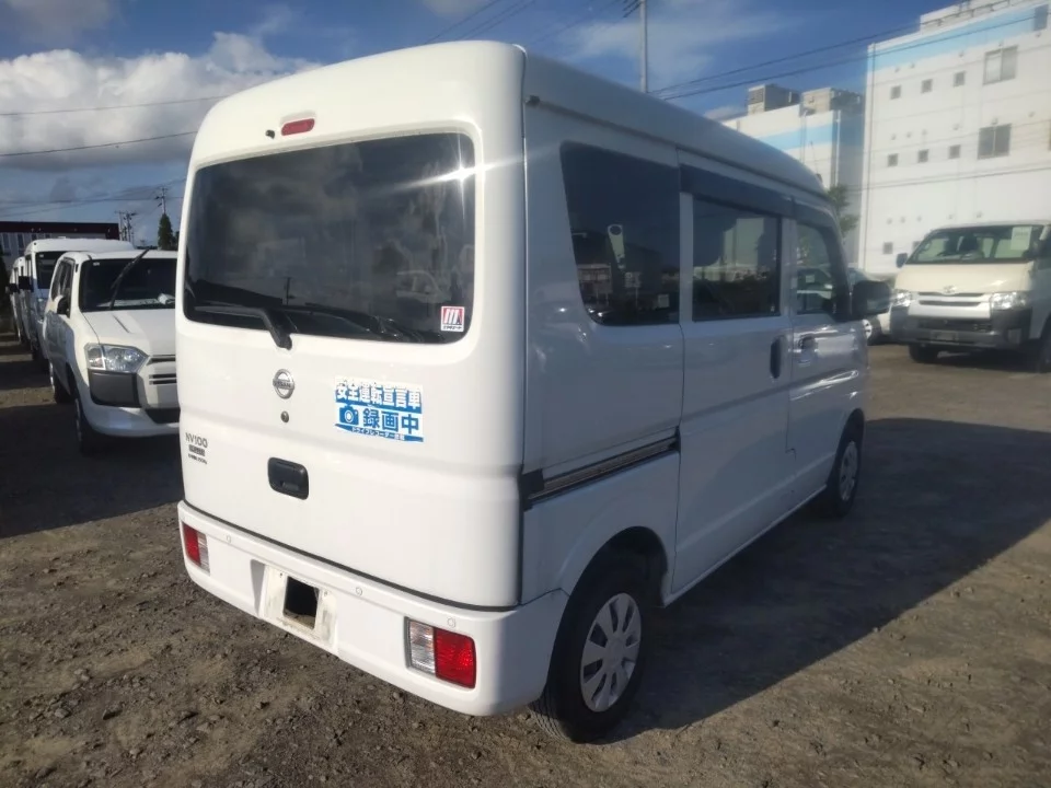 Nissan NV100 Clipper DR17V 2022